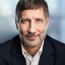 Book Speakers, MCs & Comedians Vancouver, Canda