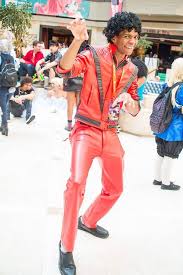 Das Michael Jackson Kostum Zum Selber Machen Verkleide Dich Wie Michael Jackson Aus Seinem Thriller V Michael Jackson Kostum 80er Jahre Kostum Michael Jackson