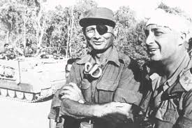 Det nästan 400 meter långa containerfartyget fick order att lämna farleden och lägga till vid kaj i port said på fredagen eftersom. Arabisk Israelske Krige Lex Dk Den Store Danske