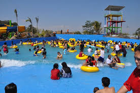 Sangkan Resort Aqua Park Merupakan Taman Rekreasi Air Terbesar Waterpark Waterboom Yang Berlokasi Di Jl Bandorasa Km 12 Kuningan Villa Indonesia Hotel