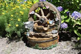 Auch was die materialien angeht, ist eine große bandbreite der auswahl möglich, angefangen beim wasserspiel aus stein über keramik, terrakotta, metall oder. 66cm Brunnen Holz Stein Optik Wasserspiel Springbrunnen Kaskaden Rad Garten Dynamic 24 De