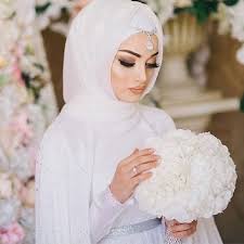 حيث يتناسب معها الـ loose hijab الفضفاض أو الواسع كما يطلق عليه. Ø¨Ø§Ù„ØµÙˆØ± Ù„ÙØ§Øª Ø­Ø¬Ø§Ø¨ Ø¹Ø±ÙˆØ³ Ù„Ù„ÙˆØ¬Ù‡ Ø§Ù„Ù†Ø­ÙŠÙ Ù…Ø¬Ù„Ø© Ù‡ÙŠ