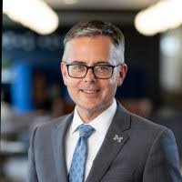 Cheryl Keech's Instagram, Twitter & Facebook