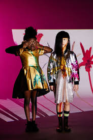 Epingle Sur Fashion Shootings