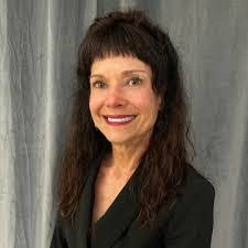 Faiza Abdulqadir's Instagram, Twitter & Facebook