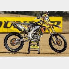 Moto Lyfestyle On Instagram Rmz For Life 2stroke 4stroke Jumps Dirt Dirtbikes Dirtbike Rmz Suzuki Suzuki Dirt Bikes Cool Dirt Bikes Motocross Bikes