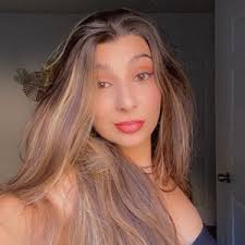 Trina Rose (@trina_roseee)