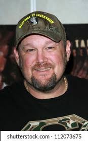 92 Larry Cable Guy Royalty-Free Images, Stock Photos & Pictures
