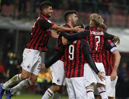 Questa soluzione rappresenterebbe però l'ennesima bocciatura per. Ac Milan Moves Into Champions League Places With 2 1 Win