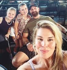 Patty Shipley's Instagram, Twitter & Facebook