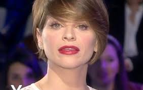 Alessandra amoroso's painful confession has left fans speechless. Alessandra Amoroso Sfogo Nostalgico Sui Social Mi Mancate Ogni Giorno Di Piu