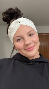 ❌ PRICE SIGNIFICANTLY REDUCED ❌ £150 ono ✓Available now ✓Measurements  available 💙Tall under 10 Fast suit 🧜‍♀️🦋🌴🦓 💚Made by Buttons, covered  in stones! It's a beaut 🤩 ✓Comes with 2 head peices