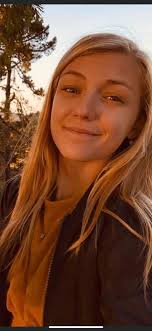 Roxanne Meeks☘ (@RoxanneMeeks6)