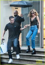Oct 05, 2020 · brooklyn beckham only has eyes for fiancée nicola peltz. Brooklyn Beckham Visits His Mom S Store With Fiancee Nicola Peltz Photo 4475462 Brooklyn Beckham Nicola Peltz Pictures Just Jared