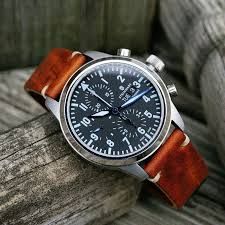 Flieger Friday With The Steinhart On A Cognac Classic Vintage Strap Stylish Watches Men Mens Fashion Watches Mens Watches Leather The ocean line by steinhart is a group of rolex homage divers. mens fashion watches