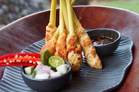 Topeng khas bali yang biasanya dipakai untuk tarian topeng. 12 Special Kinds Of Food Served In Bali Factsofindonesia Com