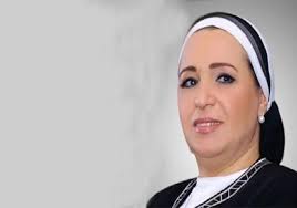 وبعد سنوات طويلة من الركود نجح الرجل في تحريك عجلة السياسة اليمنية إلى الامام. Ø§Ù†ØªØµØ§Ø± Ø¹Ø§Ù…Ø± Ø§Ù„ØºØ§Ù…Ø¶Ø© Ø²ÙˆØ¬Ø© Ø§Ù„Ø±Ø¬Ù„ Ø§Ù„Ø£Ù‡Ù… Ø¨Ø±ÙˆÙØ§ÙŠÙ„ Ù…ØµØ±Ø§ÙˆÙ‰