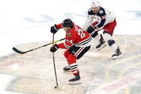He tallied 14 goals and 27 points in 55 games with chicago, ranking fourth on the team in points. Pius Suter Glanzt Jetzt Auch Bei Den Blackhawks In Der Nhl