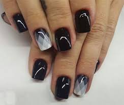 Pero desde hace algún tiempo, las uñas también han ganado su espacio y agitan cada vez más la imaginación de las mujeres. Disenos De Unas Negras Decoradas Muy Elegantes