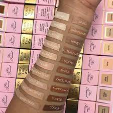 I've been wearing born this way for about 2 weeks now and i have to say i do like almost everything about it except one thing, one pretty major thing at least i'm happy that too faced didn't skimp on the pump mechanism! Swatches Too Faced Born This Way Concealer