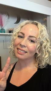 Just another post treatment selfie showing y’all how easy it can be to have  fabulous skin 😘