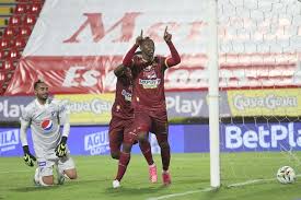 Carlos betancur awards millonarios fc a goal kick. Tgec4kcppo 0zm