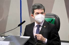 Na última 2ª feira, o presidente se irritou e agrediu verbalmentea repórter laurene santos, da tv vanguarda, afiliada da globo em são paulo. Nao Se Tratava De Ideologia Era O Velho Esquema De Corrupcao Diz Randolfe Sobre Caso Covaxin Tnh1