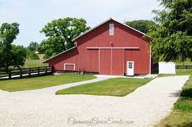 Southern Maryland Wedding Venue Feature Robin Hill Farm Maryland Wedding Venues Barn Wedding Venue Wedding Venues