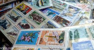 Toute l'année, et pas rien qu'au moment de se la souhaiter bonne, le philatéliste affranchit son courrier avec des timbres en franc. Les Timbres En Francs Toujours Valables