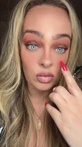 Applying Shimybeautyshop Magnetic Lashes🤩🤩🤩