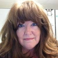 Julie Argo's Instagram, Twitter & Facebook