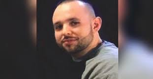 Andrew Colter's Instagram, Twitter & Facebook