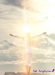Clearing The Mind With Golden Light Ask Angels Com Angel Meditation Golden Lights Rebuilding The Temple