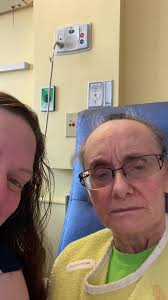 Laura Cronk (@lec5980)