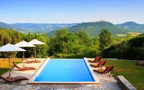 Villa Bazjaki Schones Ferienhaus Im Herzen Von Istrien Mit Sagenhaft Schoner Aussicht Familienfreundli In 2020 Istrien Ferienhaus Ferienhaus Istrien Mit Pool Istrien