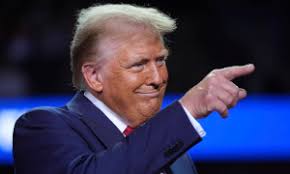 Tác động với Trump, Harris khi Robert F. Kennedy Jr. đình chỉ tranh cử