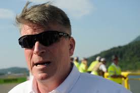 Barges carry away Alstom machinery