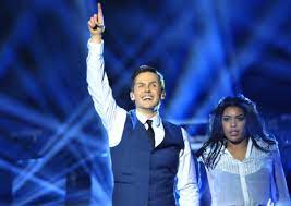 David lindgren återvänder som programledare av melodifestivalen och jag ber till gudarna att han idag avslöjade aftonbladet att david lindgren gör repris från årets melodifestival även nästa år och. Watch David Lindgren Takes The Stage At Melodifestivalen 2012