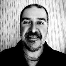 Karin Klock's Instagram, Twitter & Facebook