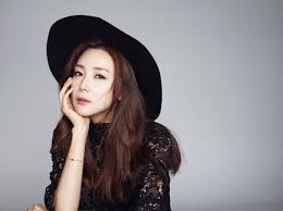 She was first discovered after she won mbc's talent audition in 1994, marking her acting debut in 1995 with drama series war and love. Choi Ji Woo Continues To Ink The Contract With Yg Entertainment