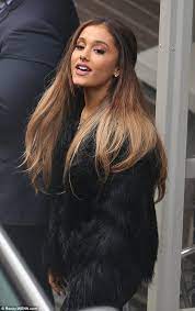 Grande debuted lighter tips at the mtv vmas, continuing her hair's evolution. the pony has also gone through an evolution, and i'm proud of. Ariana Grande Steps Out In Fluffy Coat As She Leaves The Itv Studios Ariana Grande Hair Ariana Grande Hair Color Hair Styles