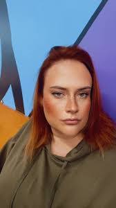 Jamie Denson's Instagram, Twitter & Facebook