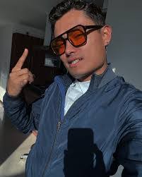 Abel Zarate's Instagram, Twitter & Facebook