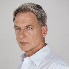 Daniel Cruse's Instagram, Twitter & Facebook