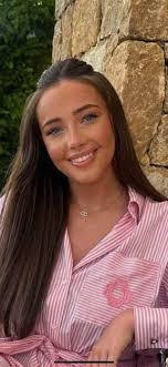 Camille Luna's Instagram, Twitter & Facebook