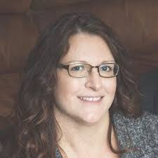 Kari Schauer's Instagram, Twitter & Facebook