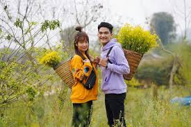Bên cạnh các tiểu phẩm hài, mạc văn khoa còn ghi dấu ấn với nhiều vai diễn trong các bộ phim điện ảnh nổi tiếng như 30 chưa phải là tết, cua lại vợ bầu. Máº¡c VÄƒn Khoa Mua Nha Má»›i Sau 4 NÄƒm á»Ÿ Thue Sao Viá»‡t Viá»‡t Giáº£i Tri