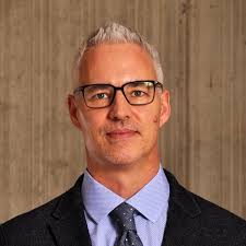 I never thought my internship experience would be virtual, but I'm very  pleased with how much I'm learning,” says Uriel Perez, BHSc'19, a student  in the Cumming School of Medicine's Master of