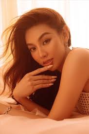 Miss Grand International Thuỳ Tiên bất ngờ tung ảnh gợi cảm