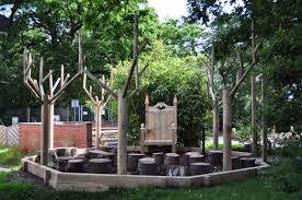 Story Telling Circle Outdoor Classroom Built For Web Heath First School Redditch By Jill Dempsey Garden Des Outdoor Classroom Outdoor Learning Spaces Outdoor